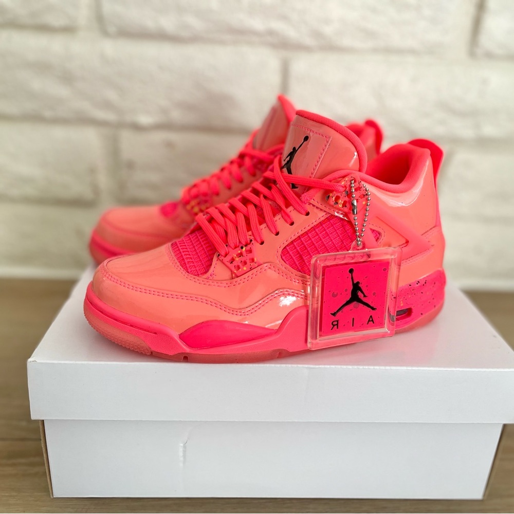 WMNS Air Jordan 4 Retro NRG "Hot Punch" Sneakers